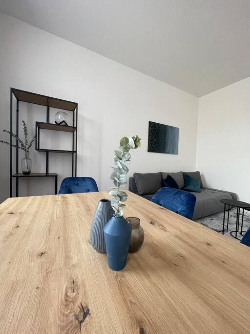 Lucky Stays Ls10 - Vollausstattung - Zentrum - Aufzug - Grosse Kueche - 2 Zimmer - Smart-Tv Magdeburg Bagian luar foto